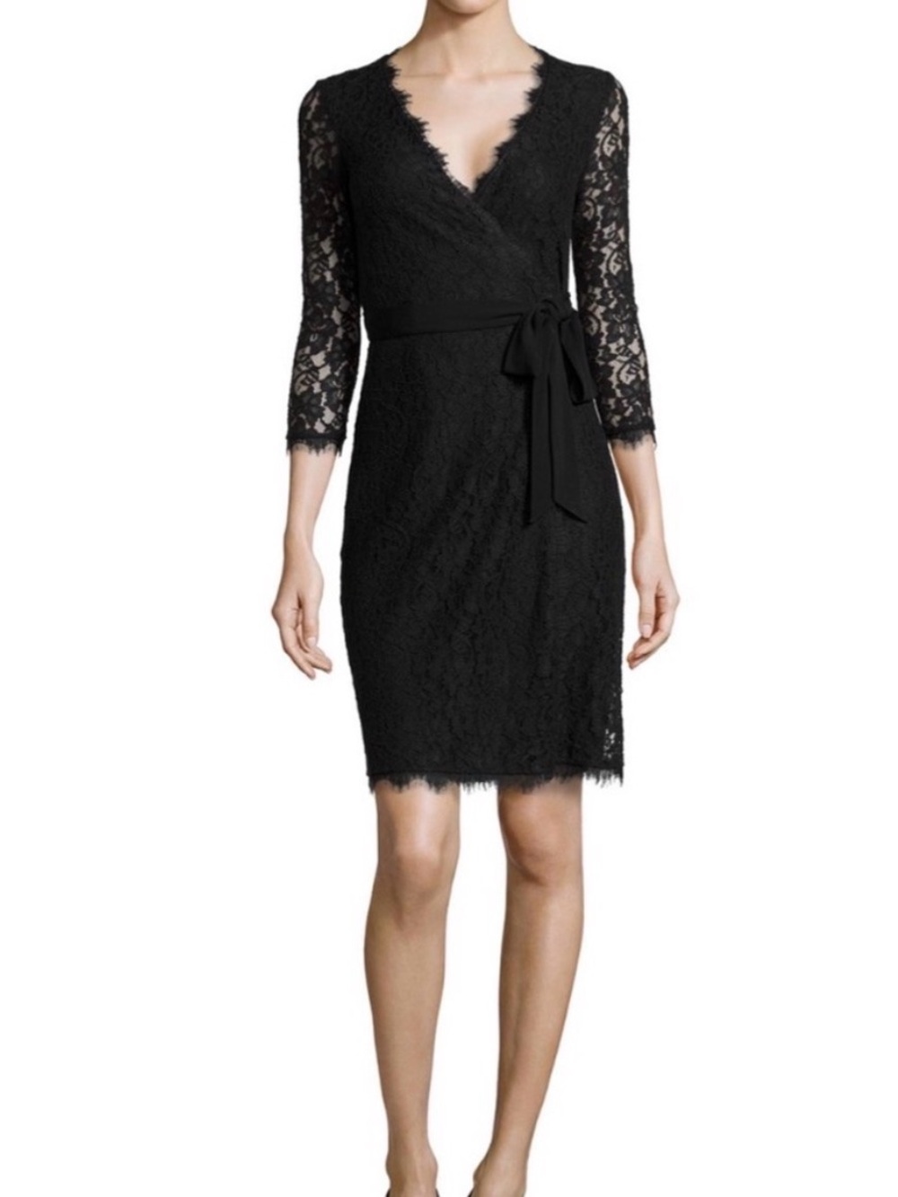 Diane Von Furstenberg Lace black belted knee length wrap dress size 8